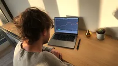 Trhy tento rok prepisujú pravidlá: čo poháňa novú vlnu finančnej istoty